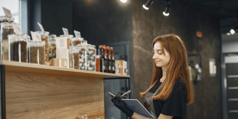 The seller conducts an audit in the store